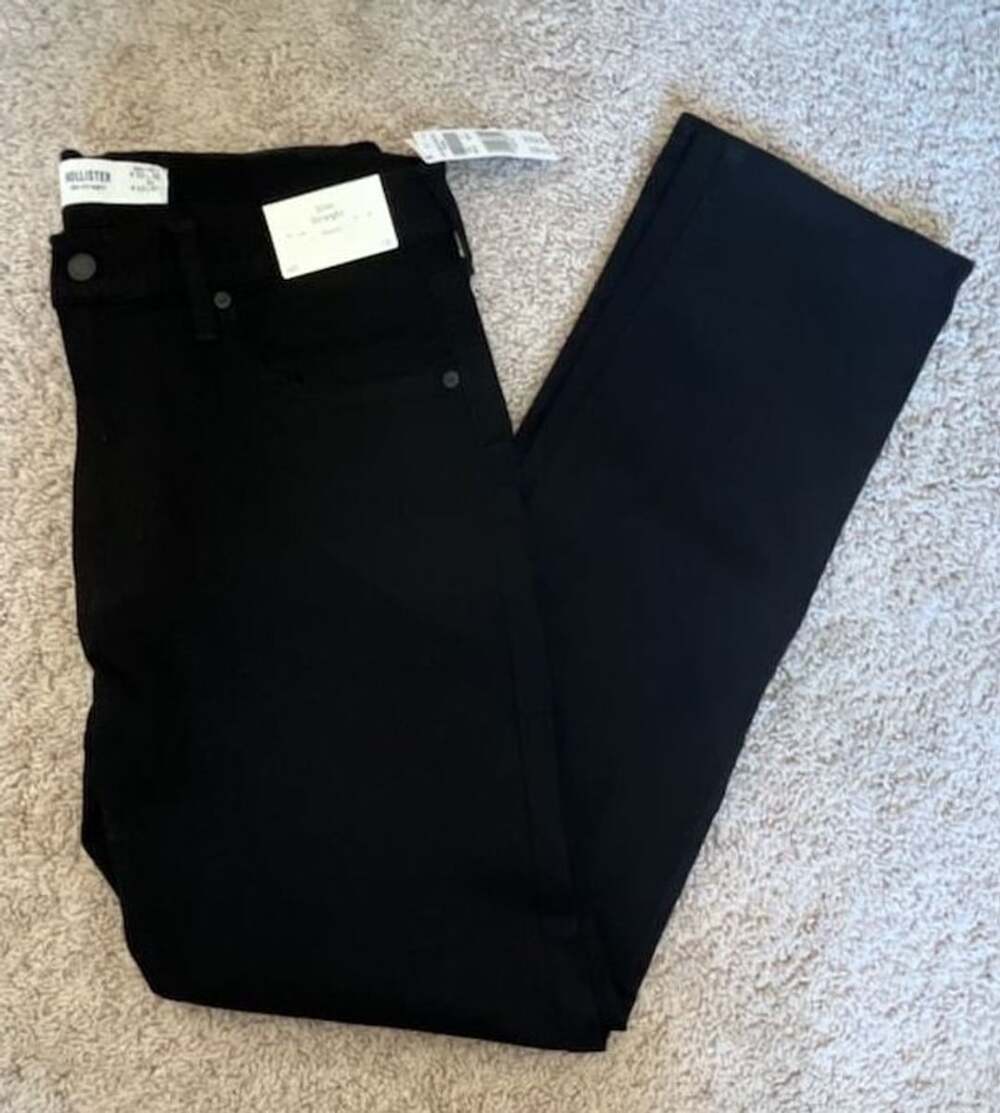 Hollister Slim Straight Jeans Size 33x32 Black Stretch New with Tags